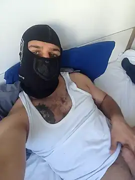 Mertozer01 online show from 01/14/26, 08:31