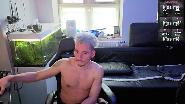 Rayzel White online show from 02/08/26, 02:42