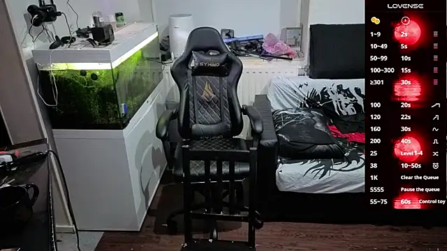 Rayzel White online show from 03/02/26, 08:04