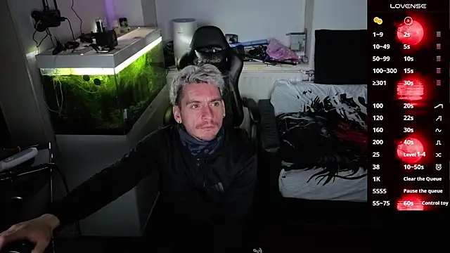 Rayzel White online show from 03/03/26, 07:42