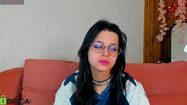 Snapshot of Leslie_Wholsh chatting on 03/05/26, 02:29 Leslie Wholsh online show from 03/05/26, 02:29