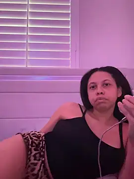 Snapshot of cartierprincess chatting on 05/09/26, 02:17 cartierprincess online show from 05/09/26, 02:17
