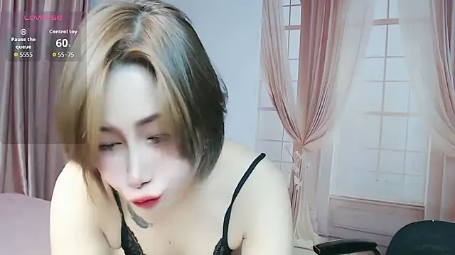 Snapshot of lucyyanyan chatting on 07/20/26, 01:42 lucyyanyan online show from 07/20/26, 01:42