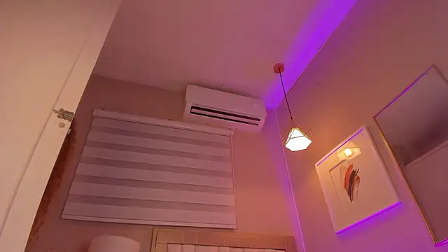 isabela  x online show from 02/08/26, 11:35