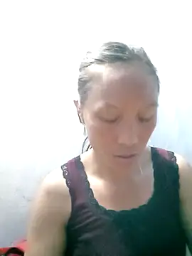 Snapshot of Diana-02 chatting on 05/05/26, 02:36 Diana-02 online show from 05/05/26, 02:36