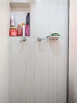 niiix 01 online show from 03/09/26, 07:18