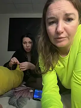 Snapshot of _Mila_Love chatting on 02/05/26, 02:00 Mila Love online show from 02/05/26, 02:00