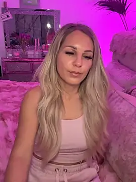 JulieSol online show from 03/02/26, 08:21