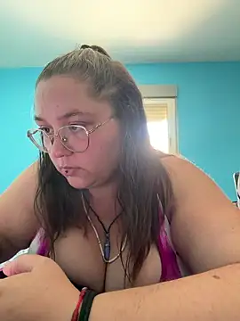 Snapshot of _maracr19_ chatting on 06/11/26, 02:26 maracr19 online show from 06/11/26, 02:26