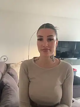 Snapshot of NovaLushhh chatting on 02/06/26, 03:04 NovaLushhh online show from 02/06/26, 03:04