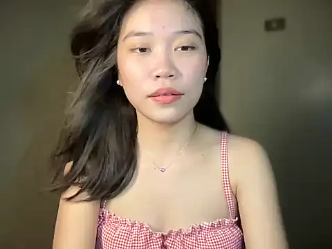 lovely amara19 online show from 04/18/26, 07:07