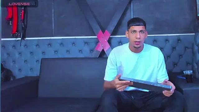 ALEX KEITH26 online show from 04/22/26, 11:45