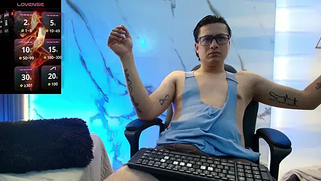 Danner Alaia online show from 02/12/26, 08:48