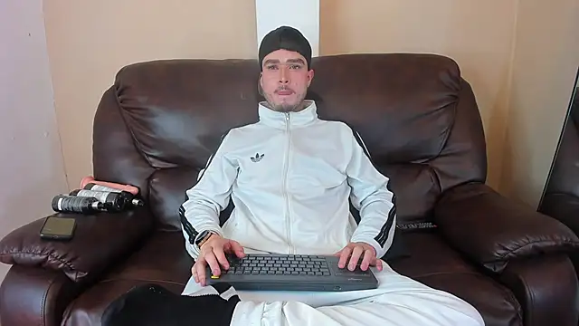 Salvattore Muller online show from 04/09/26, 12:32