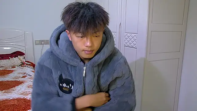 Chocolates-001 online show from 01/17/26, 10:20