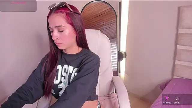 ella  olmos online show from 04/23/26, 02:30