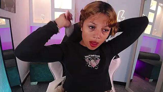 melodyy as online show from 03/25/26, 12:22