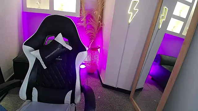 melodyy as online show from 04/02/26, 12:25