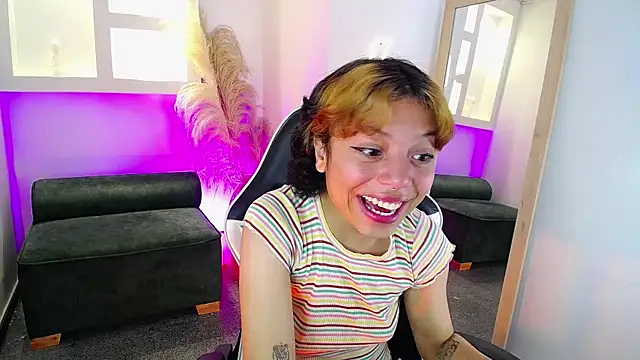 melodyy as online show from 04/25/26, 12:52