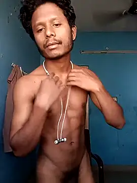 Snapshot of stylee_satheesh chatting on 03/24/26, 04:28 stylee satheesh online show from 03/24/26, 04:28