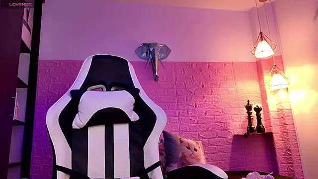 Dulce Stormy online show from 01/18/26, 12:09