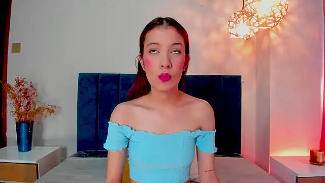 TessaMonroee online show from 04/06/26, 06:53