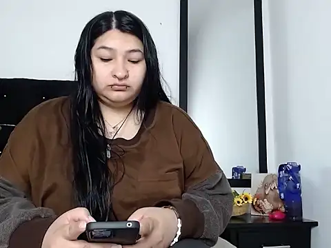 LauraHorny69 online show from 03/21/26, 12:54