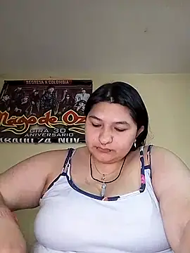 Snapshot of LauraHorny69 chatting on 06/17/26, 07:59 LauraHorny69 online show from 06/17/26, 07:59