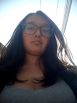 Karla-giraldo 1 online show from 03/04/26, 02:45