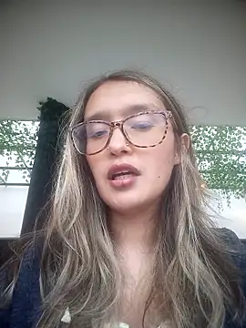 Karla-giraldo 1 online show from 03/18/26, 09:51