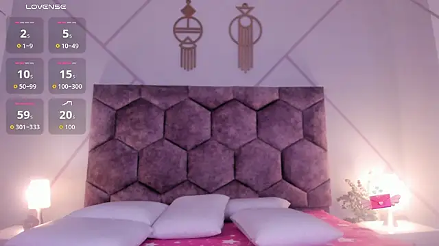 valeria becket online show from 04/23/26, 07:38