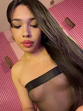Snapshot of DollCamila chatting on 07/24/26, 02:48 DollCamila online show from 07/24/26, 02:48
