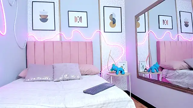 SAMMYLEWISMD online show from 02/04/26, 01:22