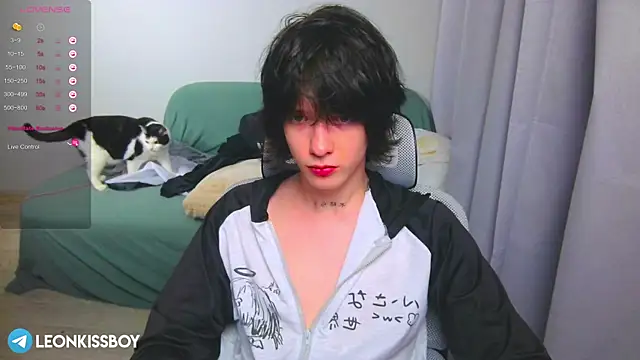 LeonBoykisser online show from 03/30/26, 05:36