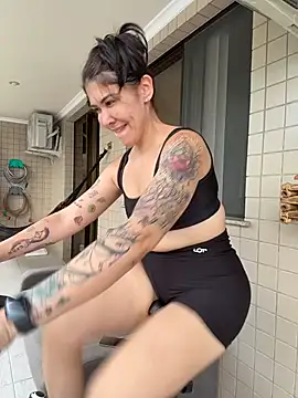 LivA89 online show from 02/18/26, 07:32