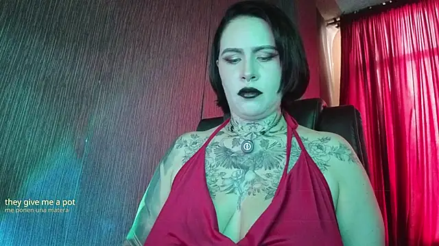 Snapshot of Mistressolivia07 chatting on 05/08/26, 03:39 Mistressolivia07 online show from 05/08/26, 03:39