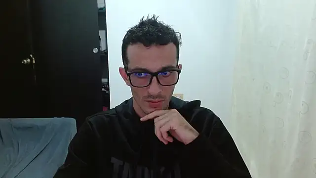 maskguy23 online show from 06/16/26, 03:42