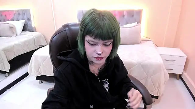 Bela Craxkerr online show from 02/24/26, 12:47