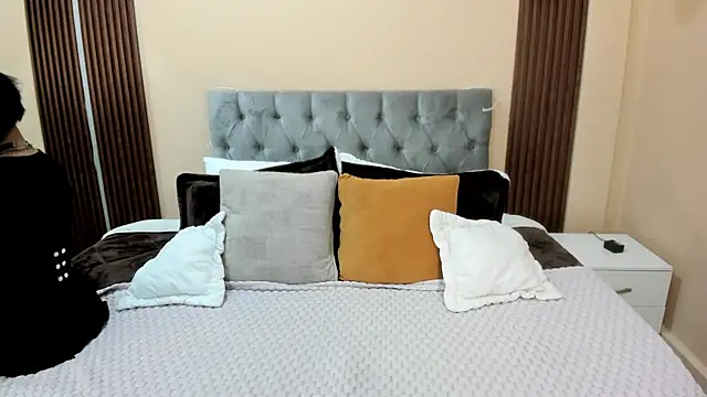 Snapshot of Bela_Craxkerr chatting on 07/17/26, 12:45 Bela Craxkerr online show from 07/17/26, 12:45