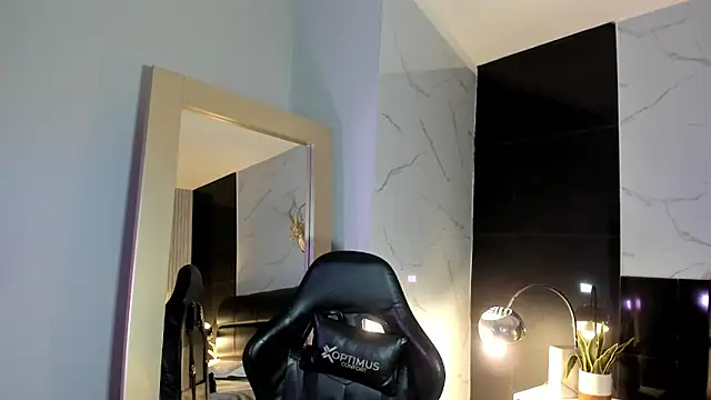 KomiCatt online show from 02/18/26, 12:12