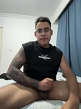 pornooyooo online show from 03/24/26, 05:01