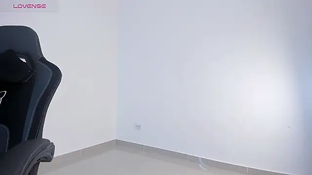 skinnyy  16 online show from 03/07/26, 09:39