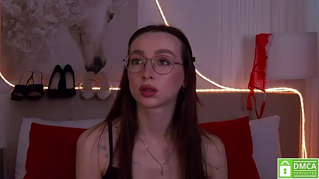 Emily Simon online show from 02/13/26, 05:36