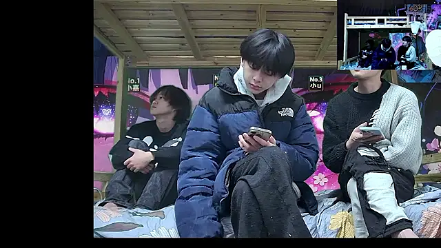 xiaohuangren01 online show from 02/02/26, 01:26