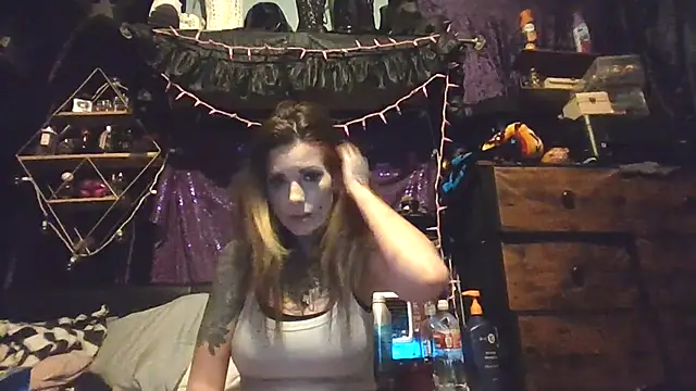 allymoon1369 online show from 05/19/26, 01:28