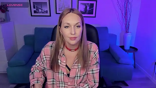 EvieMagical online show from 03/18/26, 12:52