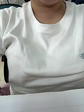 Donna9696 online show from 04/21/26, 02:51