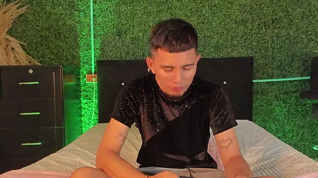 Snapshot of Star_blaze chatting on 03/13/26, 07:31 Star blaze online show from 03/13/26, 07:31