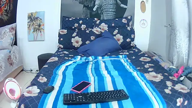 Sexy Baddie online show from 04/13/26, 03:50