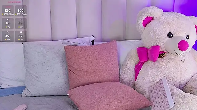 Liza brown online show from 04/24/26, 07:38